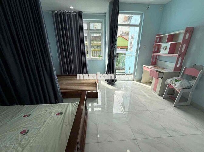 Studio ban công tách bếp có bồn tắm 3tr5-5tr6 1PN-2PN