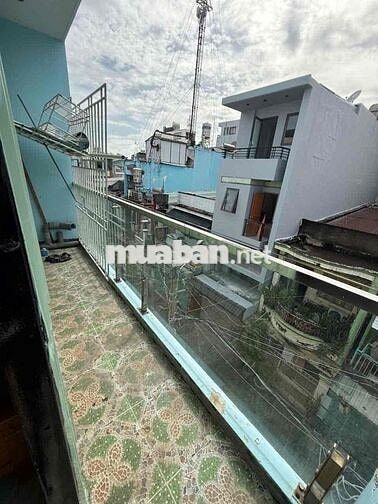 Studio ban công tách bếp có bồn tắm 3tr5-5tr6 1PN-2PN