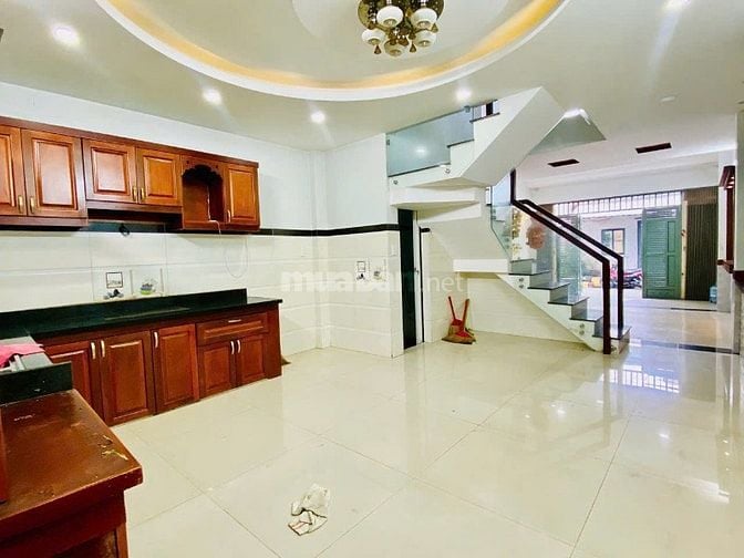 CHO THUÊ NHÀ NGUYÊN CĂN, DT 4,5M X 15M ĐƯỜNG Ô TÔ XE TẢI, QUAY ĐẦU 