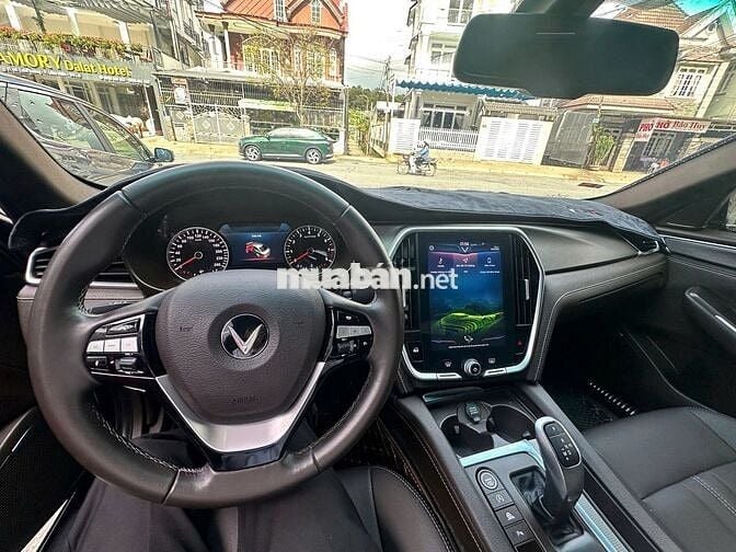 VinFast Lux A2.0 2021 Plus 2.0 AT - 38000 km