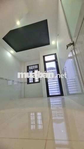 Cho thuê nhà nguyên căn góc hẻm Dương Bá Trạc P1 Quận 8
Giá 14 triêu