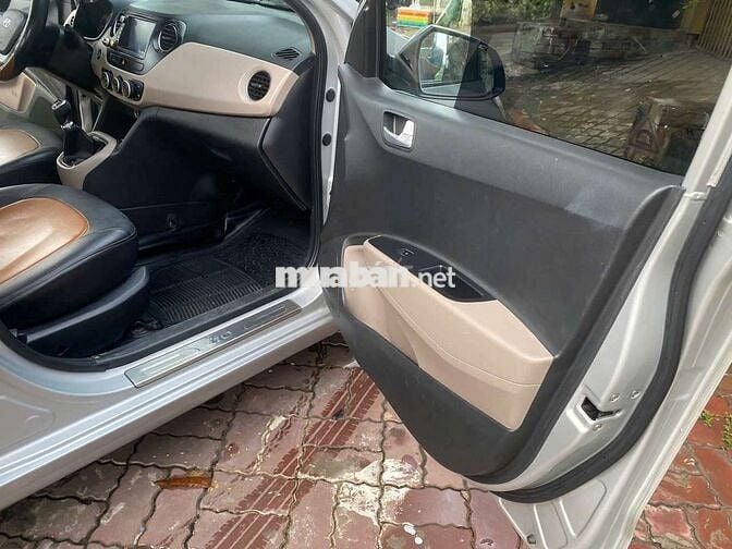 Đời 2016 Grand 1.0 MT - 98000 km