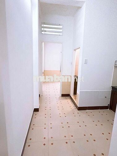 Thuê nhà lầu 1 chung cư A2 Phan Xích Long