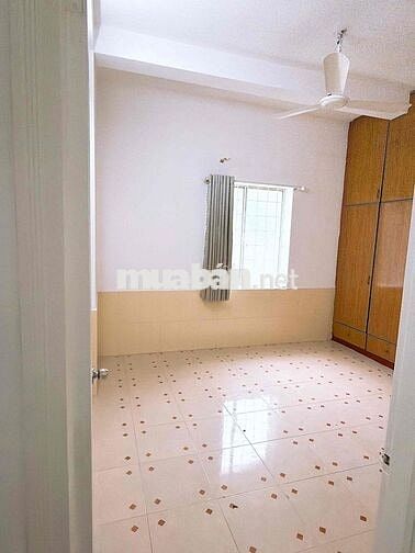 Thuê nhà lầu 1 chung cư A2 Phan Xích Long