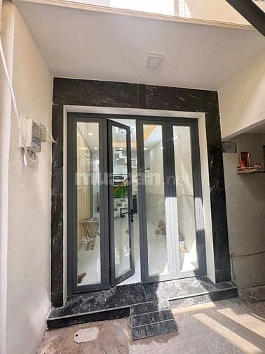 Nhà dt20m2 đúc 1 lầu 2pn 2wc hẻm đường Hoà Bình, Q.Tân Phú