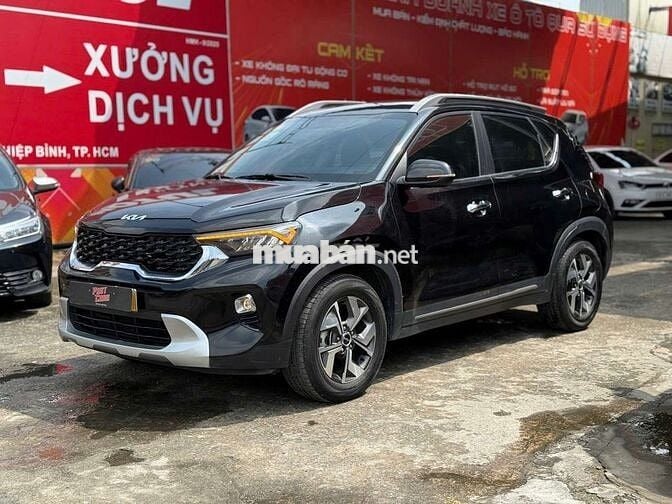 Kia Sonet 2023 Premium 1.5 AT, màu đen,32.000 km