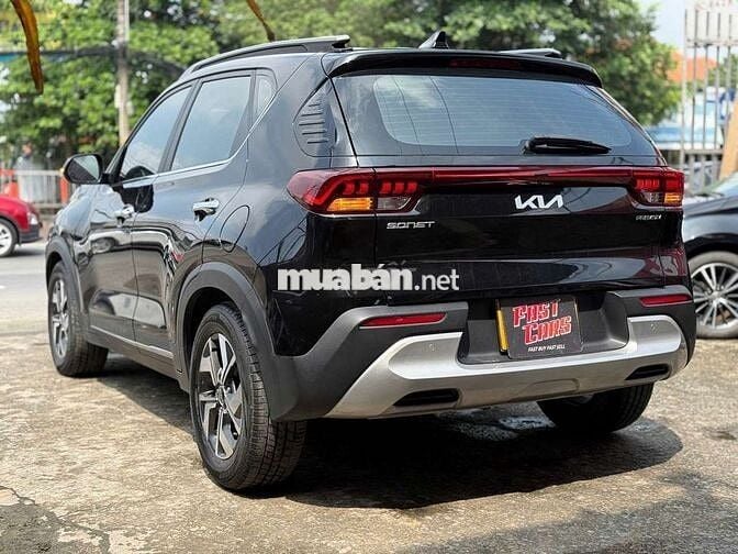 Kia Sonet 2023 Premium 1.5 AT, màu đen,32.000 km