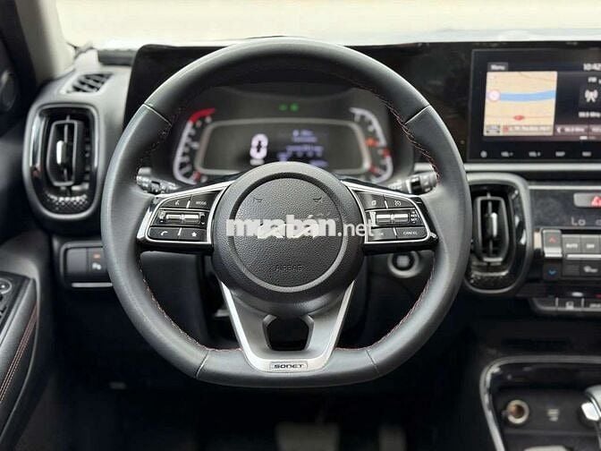 Kia Sonet 2023 Premium 1.5 AT, màu đen,32.000 km