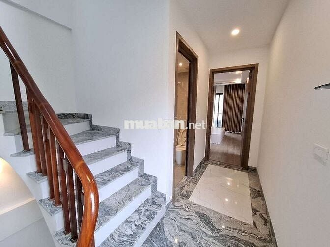 NHÀ ĐẸP 6 TẦNG LÔ GÓC VIỆT HƯNG LONG BIÊN GARA Ô TÔ  FULL NỘI THẤT