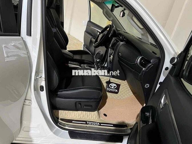 Toyota Fortuner 2022 2.4L 4x2 AT - 95000 km