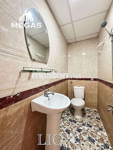 DUPLEX BANCOL THANG MÁY NGAY TRUNG TÂM