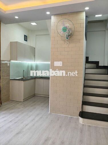 Cho Thuê Nguyên Căn Nhà Đường 3/2 P14 Q10