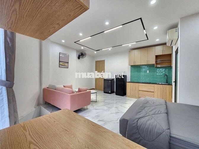 CHO THUÊ STUDIO BAN CÔNG LỚN FULL NỘI THẤT NGAY TRUNG TÂM QUẬN 7