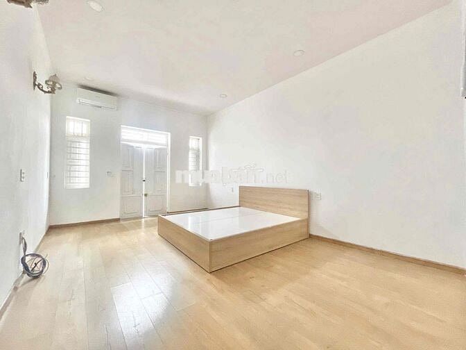 Bán căn nhà lầu trệt đẹp gần chợ dĩ an 1