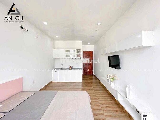 CHO THUÊ STUDIO BAN CÔNG LỚN FULL NỘI THẤT NGAY TRUNG TÂM QUẬN 7