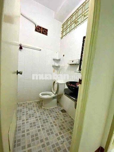 MẶT BẰNG QUẬN 5 - VỊ TRÍ KHÁCH VÃNG LAI NHIỀU - DỄ KIẾM TIỀN