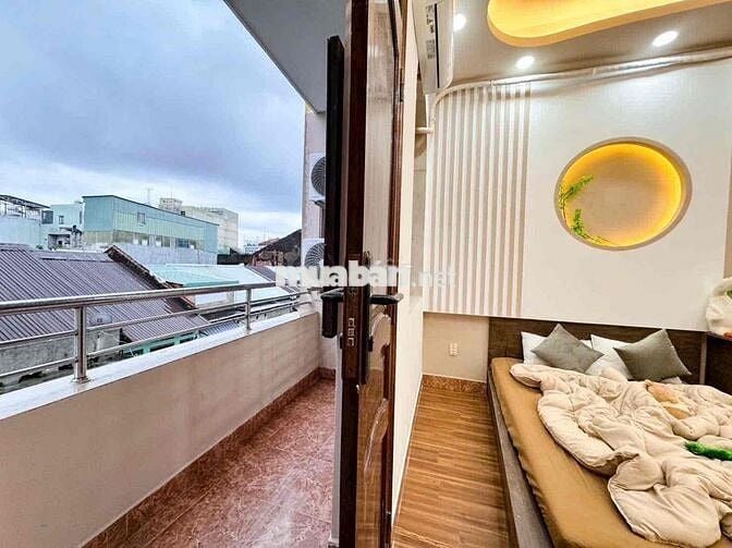 Căn hộ 2 Phòng Ngủ lớn có Ban công Nội thất tiện nghi Kế Y Dược Quận 5