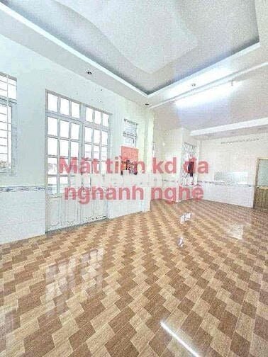 Hẻm xe hơi tranh, vỉ hè, ngang 8 m , hơn 3xxty còn thương lượng