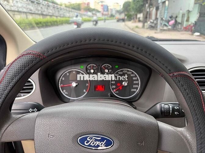 focus số sàn 2010  siêu đẹp zin cọp