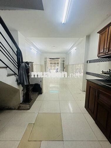 Hẻm 5m oto thông ra 3/2. 33m2 5 tầng hoàn công đủ. P14 Q10. Chỉ 8,6 tỷ