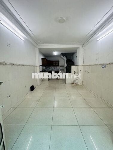 Hẻm 5m oto thông ra 3/2. 33m2 5 tầng hoàn công đủ. P14 Q10. Chỉ 8,6 tỷ