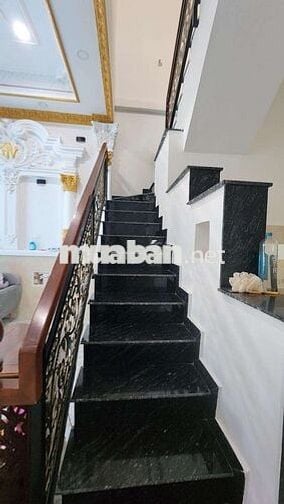 Chị thanh vừa gửi sáng sớm nhà 100m2, đường xuân thới sơn, hóc môn