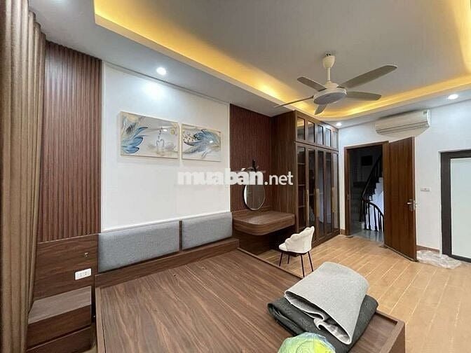 NHÀ NGỌC THUỴ, DT 38M 5 TẦNG, GIÁ CHỈ 7,95 TỶ