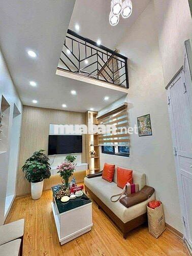 Siêu phẩm! Trần Xuân Soạn,T2 lô góc 3 pn,bãi ô tô, full đồ ở ngay 70m