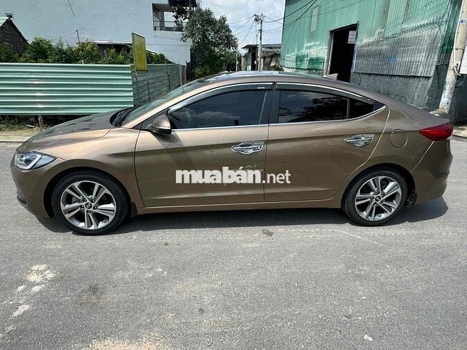 hyunhdai elantra 2017 AT đúng 23000 KM