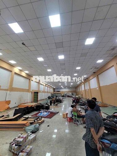 Cho thuê mặt tiền Nguyễn Văn Quá, Đông Hưng Thuận, Q12. 15x70m. 160tr