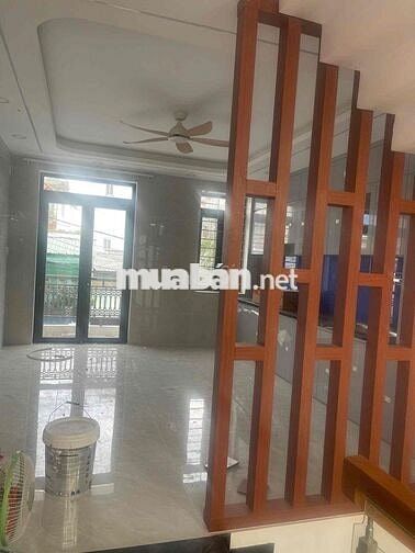 Bán nhà lầu, giá rẻ tại quận Bình Tân