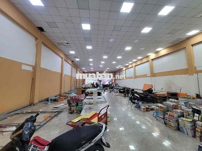 Cho thuê mặt tiền Nguyễn Văn Quá, Đông Hưng Thuận, Q12. 15x70m. 160tr