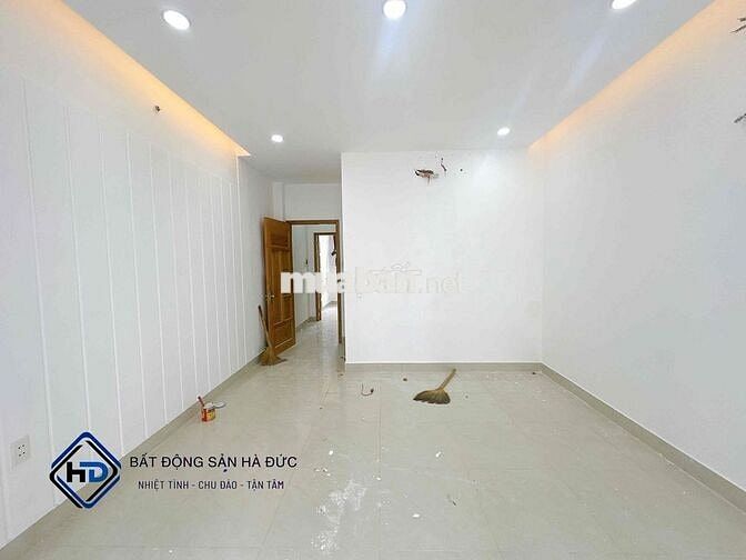 Nhà trệt lửng 3 lầu hẻm nhựa 8m có vỉa hè điện nước âm