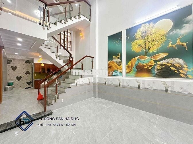 Nhà trệt lửng 3 lầu hẻm nhựa 8m có vỉa hè điện nước âm