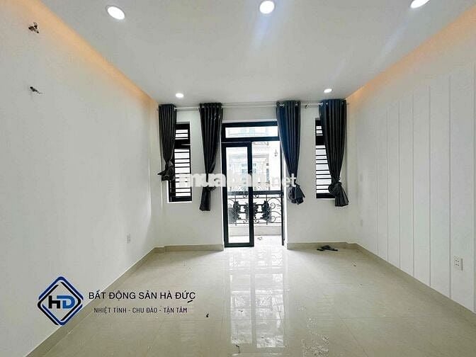 Nhà trệt lửng 3 lầu hẻm nhựa 8m có vỉa hè điện nước âm