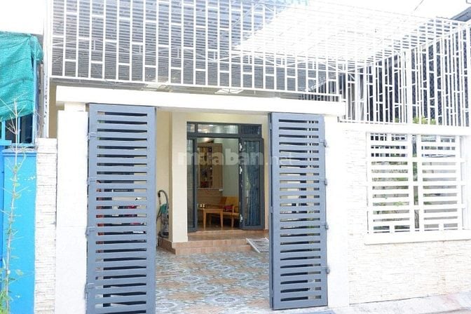 SIÊU HOT-  BÁN NHÀ KHU DÂN CƯ NGỌC SƠN , NGÔ ĐẾN