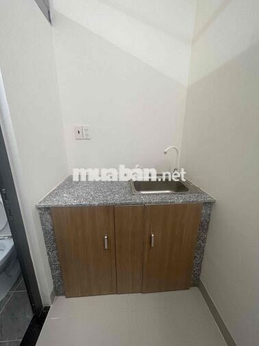 Phòng sẵn máy lạnh, ngay công viên làng hoa, Tân Sơn