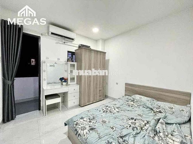 1 PHÒNG NGỦ - TÁCH BẾP - BAN CÔNG - THANG MÁY - NGAY VÒNG XOAY DÂN CHỦ