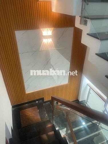 Bán nhà lầu, giá rẻ tại quận Bình Tân