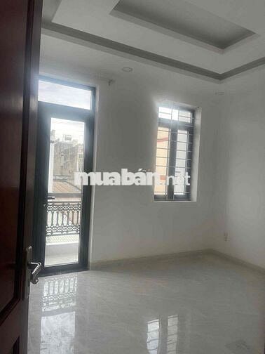 Bán nhà lầu, giá rẻ tại quận Bình Tân