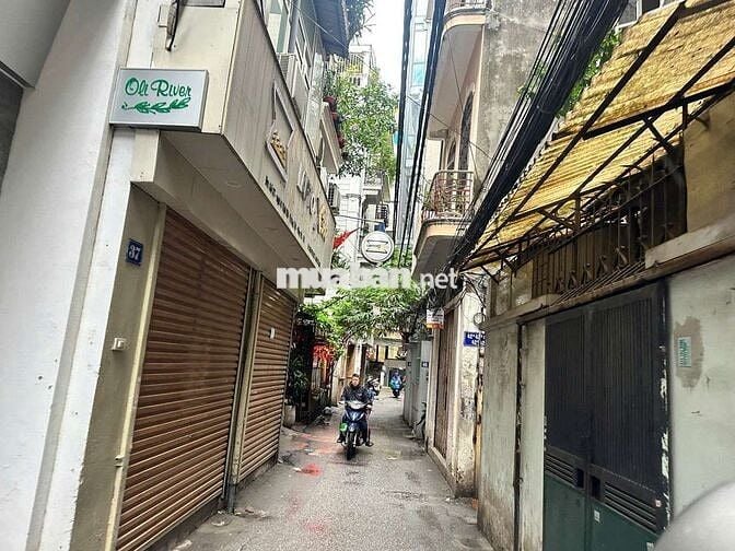 🌿8,8 tỷ -PHỐ THÁI HÀ, ngõ oto- 34m² – 4 tầng chắc chắn.