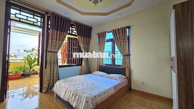 BÁN NHÀ 4 TẦNG- 5PN - NGANG 7.2M GẦN CHỢ ĐẦM NHA TRANG