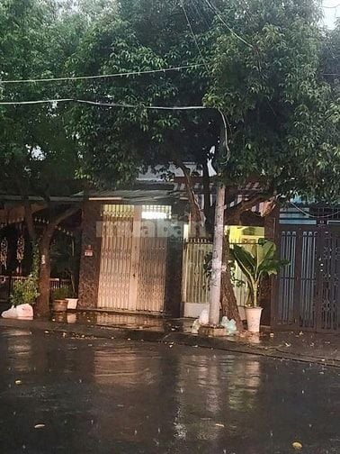 Cần bán nhà MTKD Trần Quang Cơ, Q. Tân Phú.