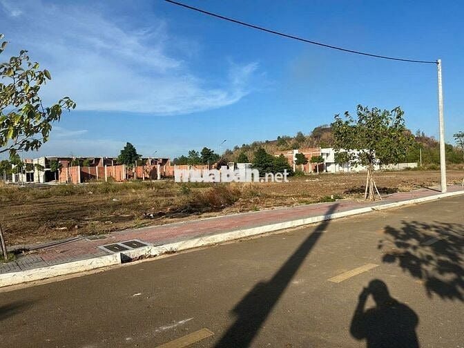 CƠ HỘI SỞ HỮU NGAY LÔ ĐẤT 5,5x19 CẠNH KCN SONADEZI CHÂU ĐỨC