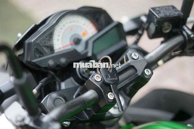 Bán Z300 2017 1 chủ đập thùng hồ sơ cầm tay