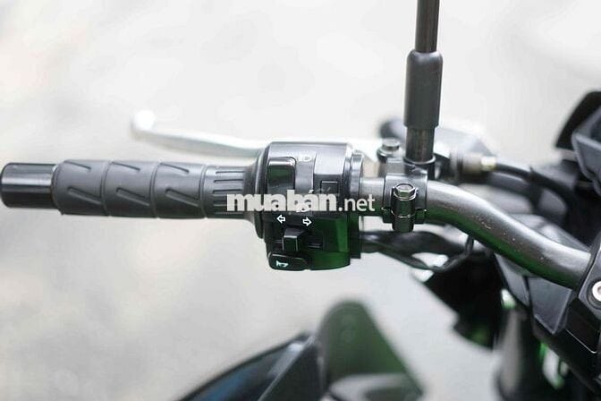 Bán Z300 2017 1 chủ đập thùng hồ sơ cầm tay