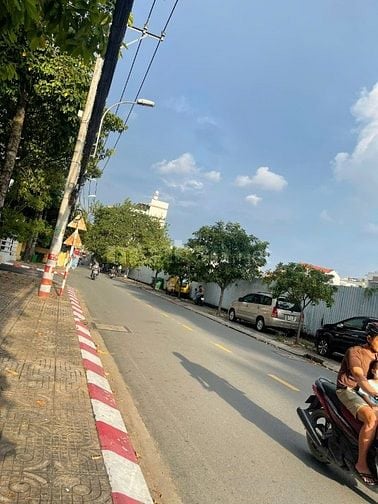  BÁN GẤP NHÀ NGUYỄN VĂN SĂNG – TÂN SƠN NHÌ – TRUNG TÂM TÂN PHÚ 