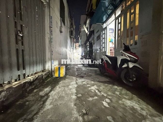 Nhà hẻm 45m2, 2 phòng ngủ, đường Bùi Đình Túy, Q. Bình Thạnh