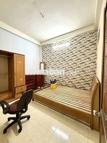 Nhà hẻm 96m2, 6 phòng ngủ, đường Lê Quang Định, Bình Thạnh