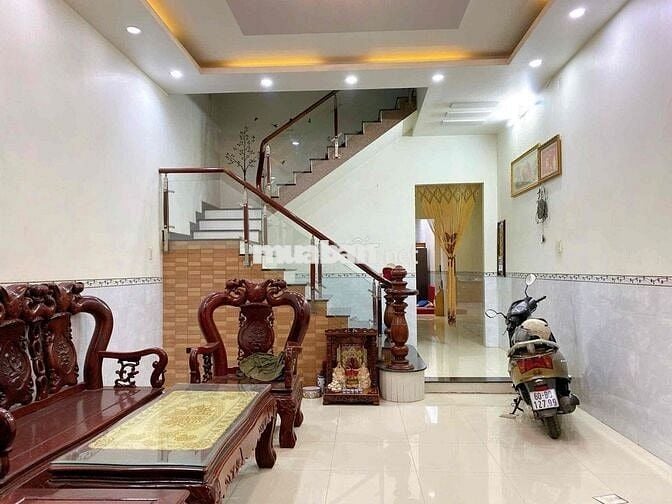 NHÀ 1 LẦU,3P NGỦ,SỔ R THỔ CƯ 179m2(HOÀN CÔNG)MẶT TIỀN Đ NGUYỄN HOÀNG